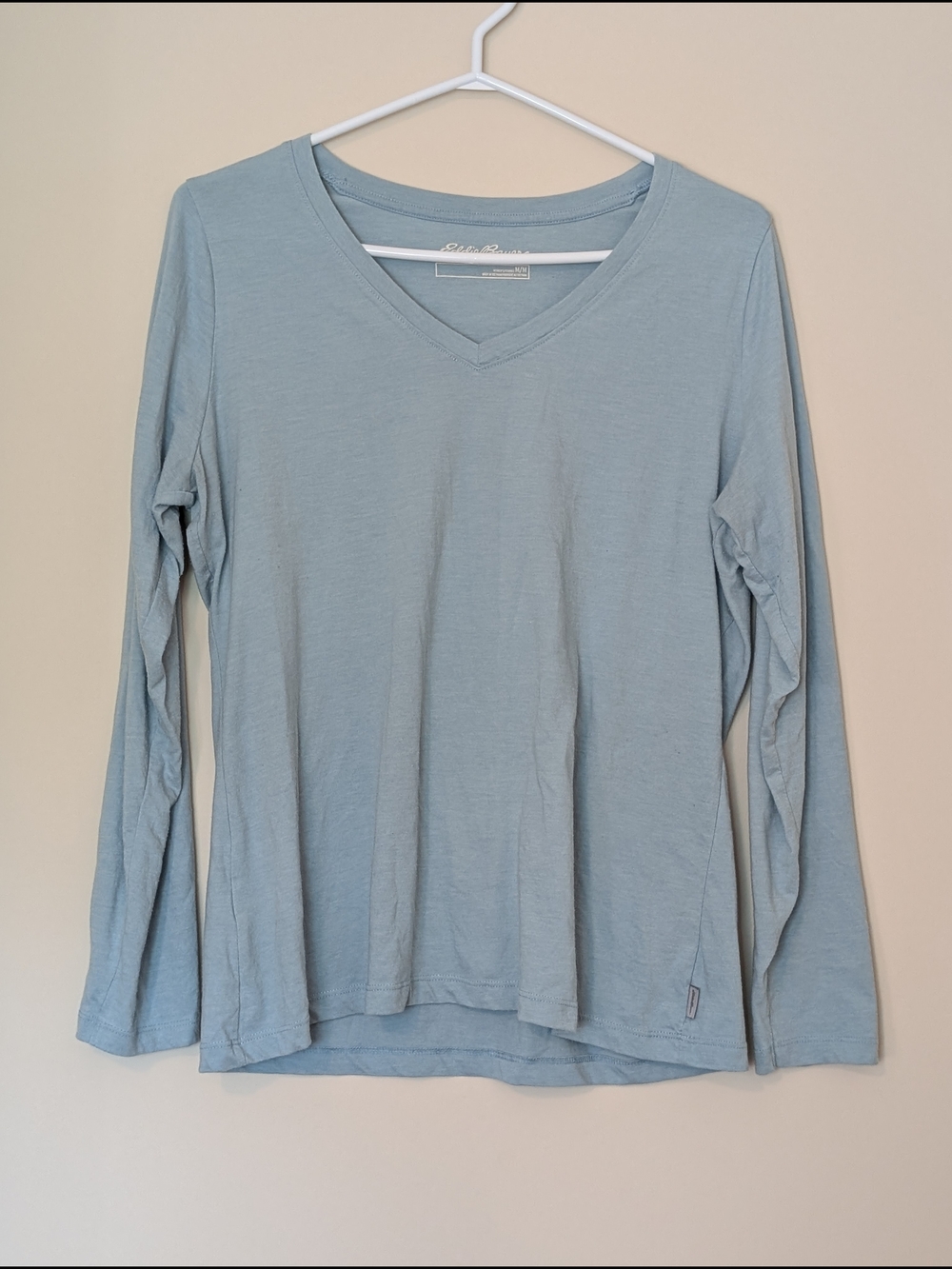 Eddie Bauer Light Blue V-Neck Long Sleeve Tee, Size Medium
